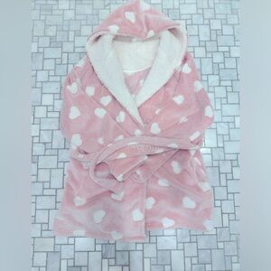 Girls Colsie Pink White hearts fleece bathrobe Med/Lg (fits 8-10). NWOT